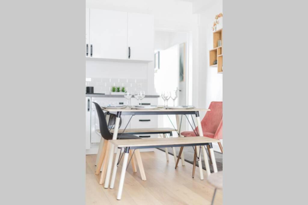 Roquette Charming Apartment Near Bastille - 6P París Exterior foto